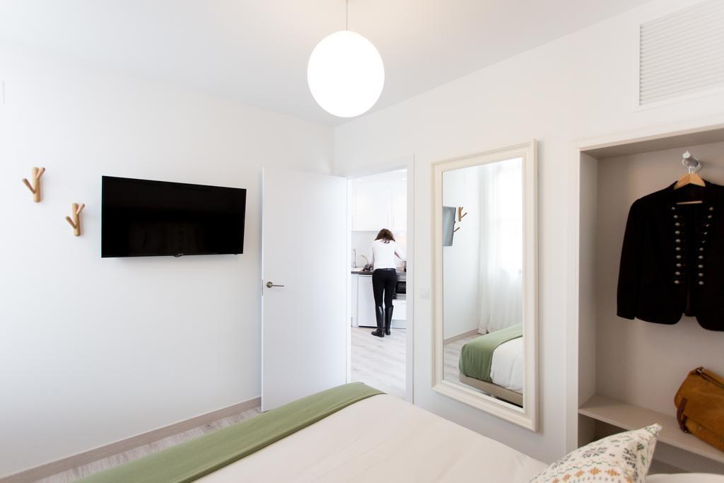 Apartamentos Wallace Valencia Bagian luar foto